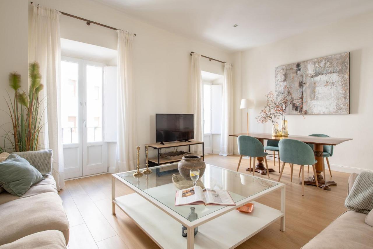 Plaza Nueva 2 Bedrooms & 2 Bathrooms Sevilla Kültér fotó