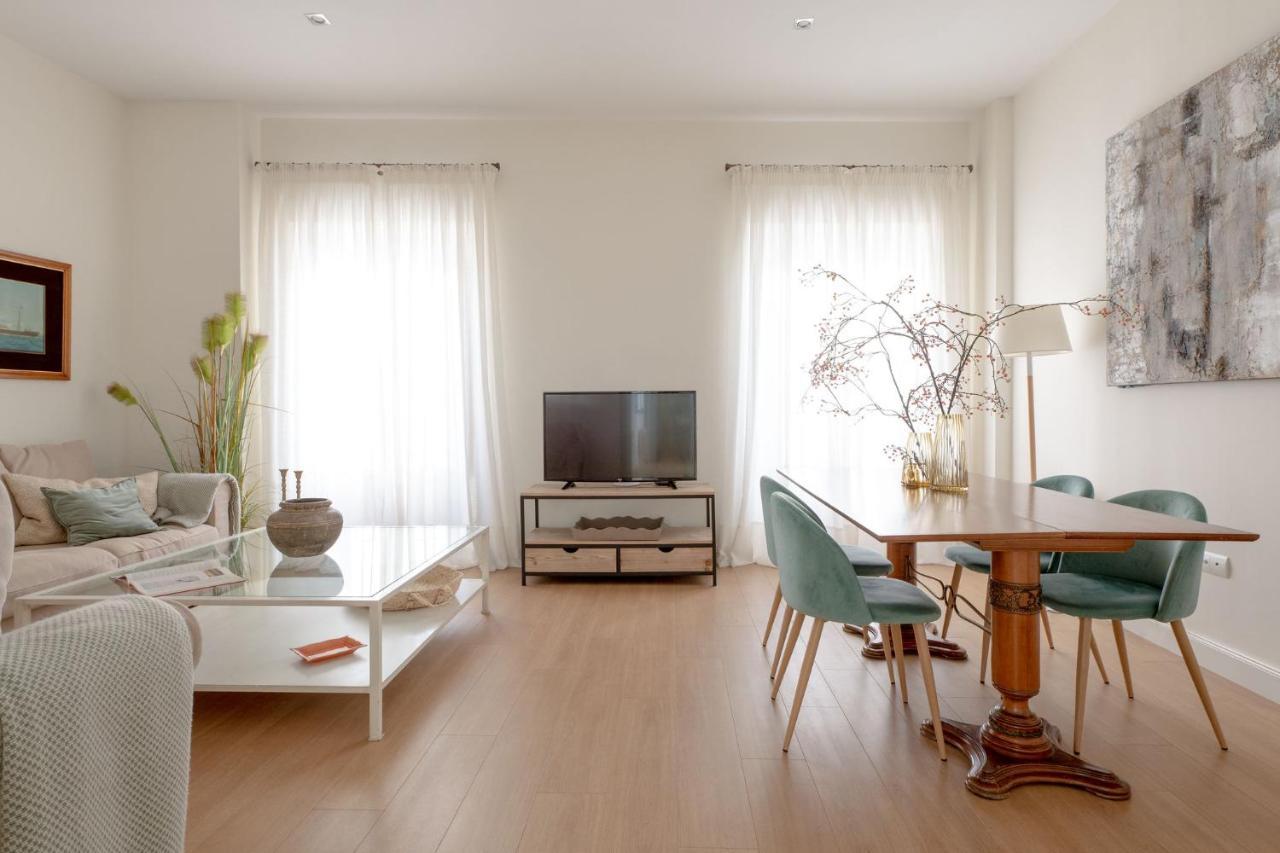 Plaza Nueva 2 Bedrooms & 2 Bathrooms Sevilla Kültér fotó